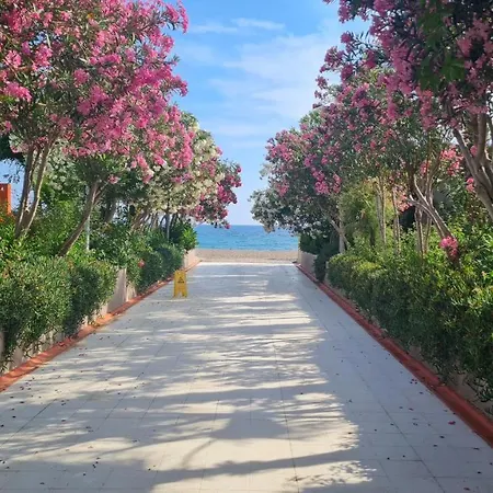 Duplex I Private Beach I Pool I Walking Distance To The Sea 400 Meters