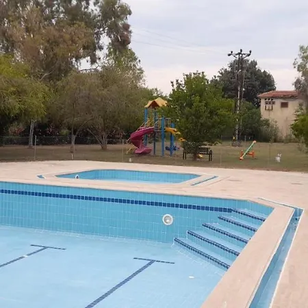 Duplex I Private Beach I Pool I Walking Distance To The Sea 400 Meters בית נופש